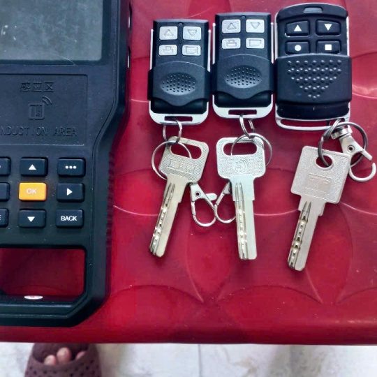 Sửa Khóa Quận 10 - Chuyên Cắt Chìa Khóa - Mở khóa