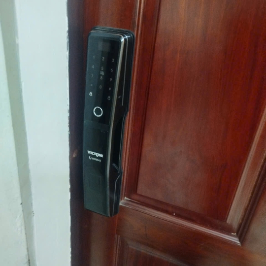 Sửa Khóa Quận 10 - Chuyên Cắt Chìa Khóa - Mở khóa